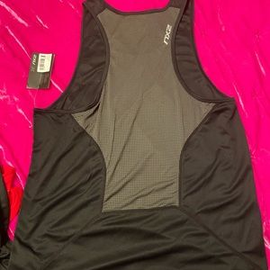 2XU Running Singlet IceX Brand New With Tags XL Black